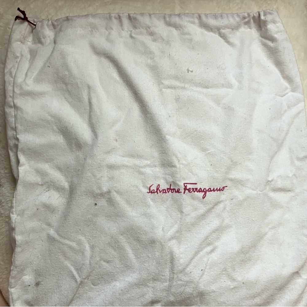 Salvatore Ferragamo Black Shoulder Bag With Dust Bag - Picture 9 of 9